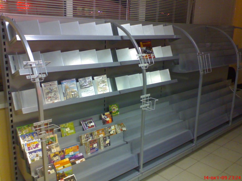 Стеллаж для продажи книг и CD/DVD дисков